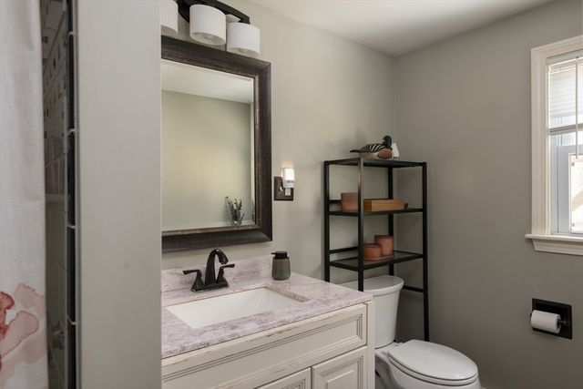 380 Walnut Plain Rd., Rochester, MA 02770