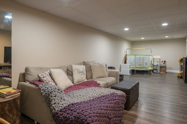 380 Walnut Plain Rd., Rochester, MA 02770