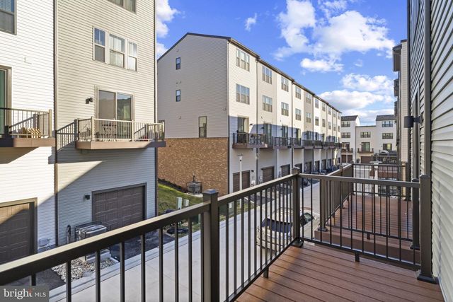 734 WATTS ST, Baltimore, MD 21217