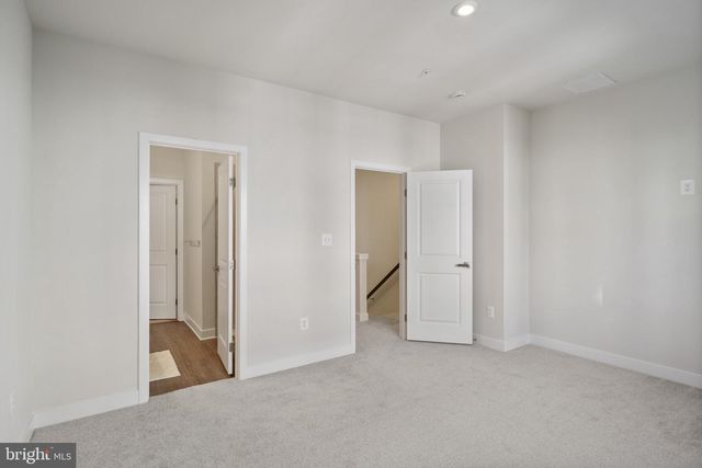 734 WATTS ST, Baltimore, MD 21217