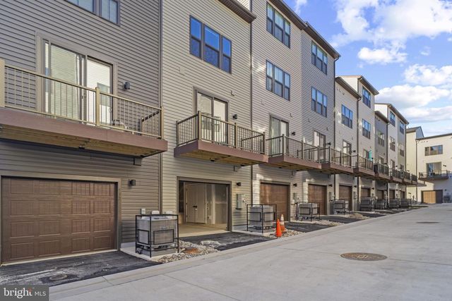 734 WATTS ST, Baltimore, MD 21217