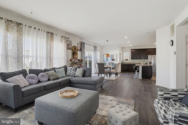 2222 KAY HILL DR, Waldorf, MD 20601