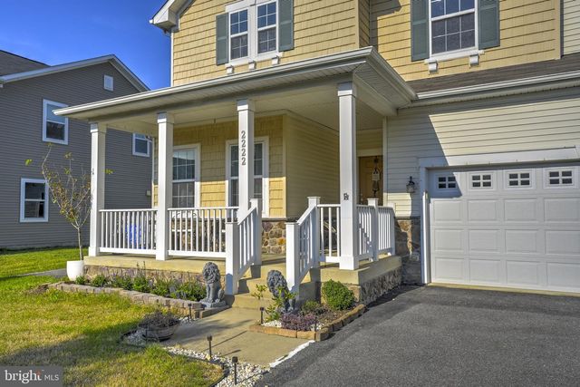 2222 KAY HILL DR, Waldorf, MD 20601