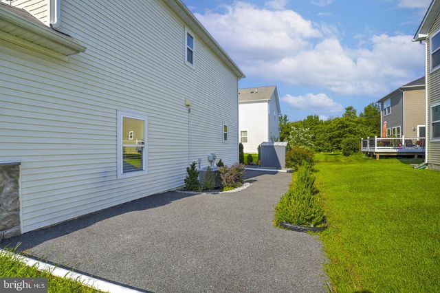 2222 KAY HILL DR, Waldorf, MD 20601