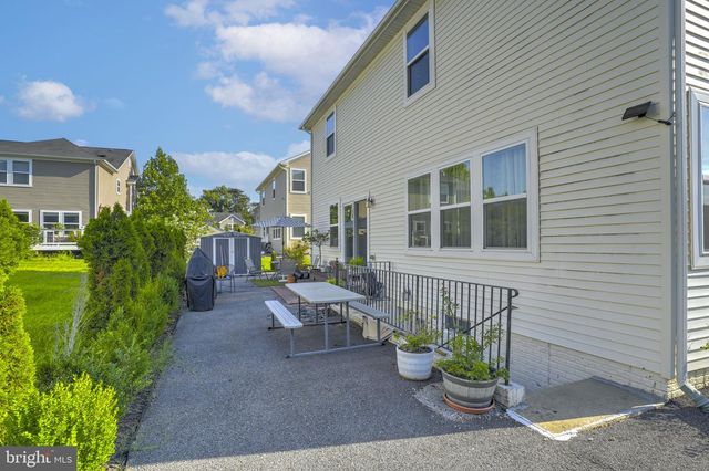 2222 KAY HILL DR, Waldorf, MD 20601