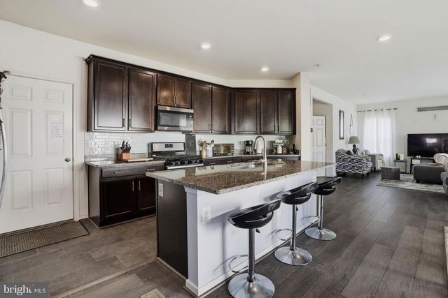 2222 KAY HILL DR, Waldorf, MD 20601