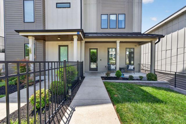 124B Fern Ave, Nashville, TN 37207