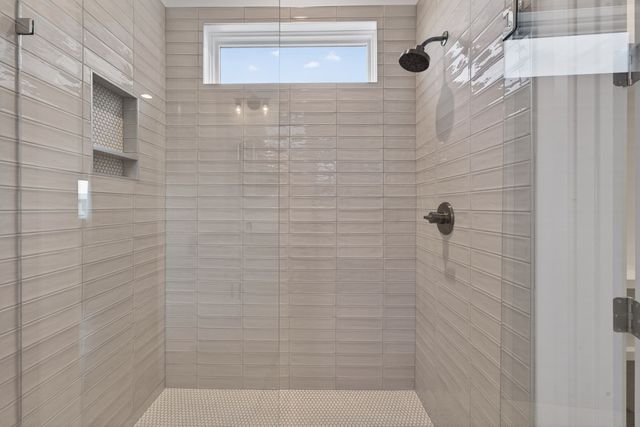 124B Fern Ave, Nashville, TN 37207