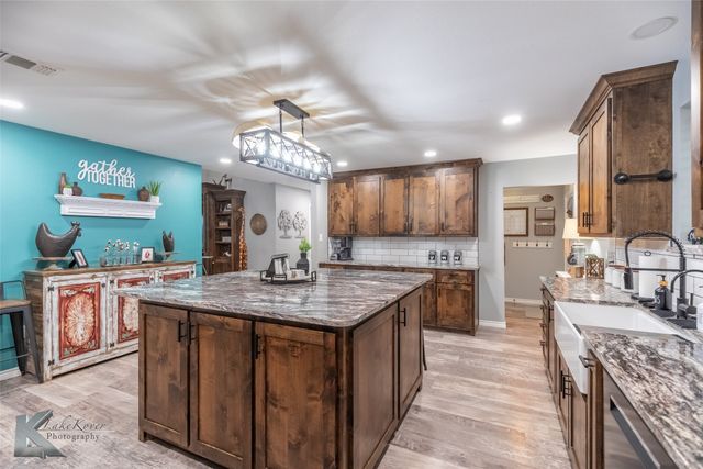 6722 Private Road 705, Anson, TX 79501