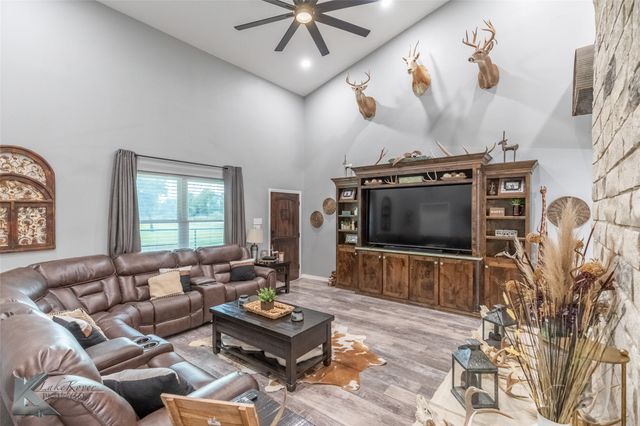 6722 Private Road 705, Anson, TX 79501