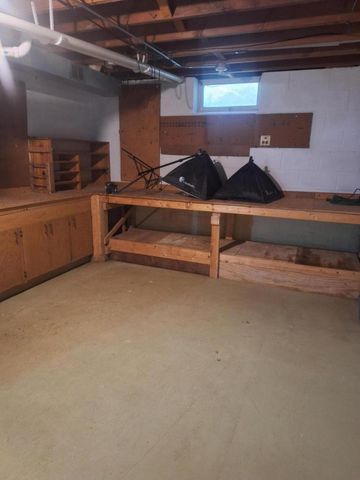 3330 S Hickory ROAD, New Berlin, WI 53151