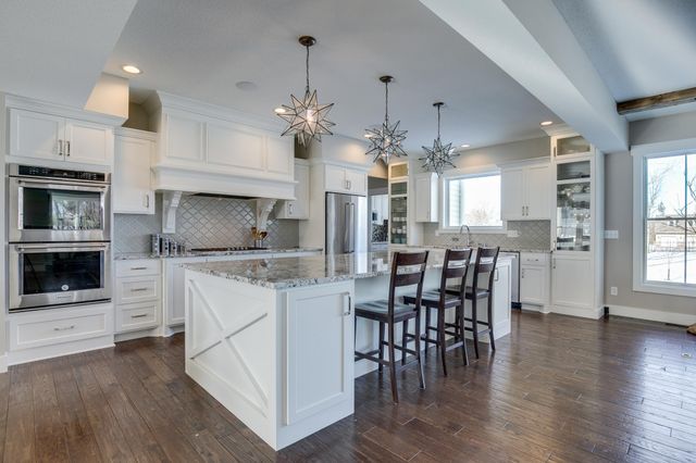 1424 Fairacre Lane SW, Willmar, MN 56201