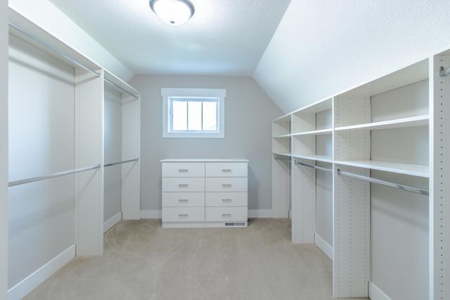 1424 Fairacre Lane SW, Willmar, MN 56201