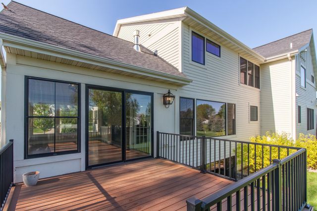 1424 Fairacre Lane SW, Willmar, MN 56201