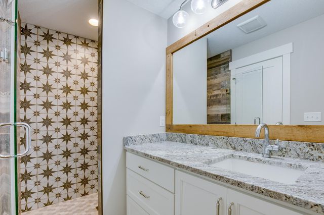 1424 Fairacre Lane SW, Willmar, MN 56201