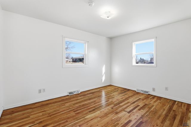 102 FAIRMONT BLVD, Rapid City, SD 57701