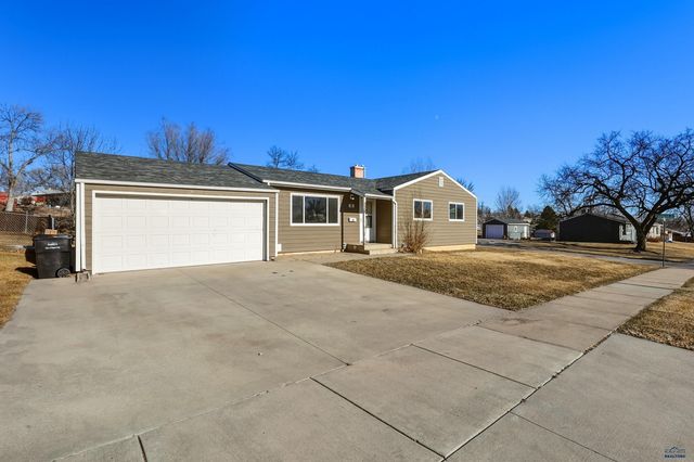 102 FAIRMONT BLVD, Rapid City, SD 57701