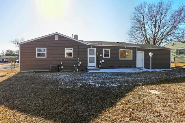 102 FAIRMONT BLVD, Rapid City, SD 57701