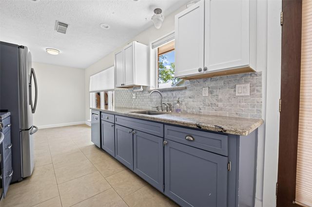 2003 Richvale Lane, Houston, TX 77062