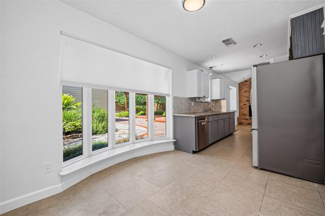 2003 Richvale Lane, Houston, TX 77062