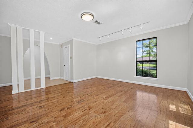 2003 Richvale Lane, Houston, TX 77062