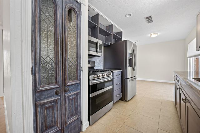 2003 Richvale Lane, Houston, TX 77062