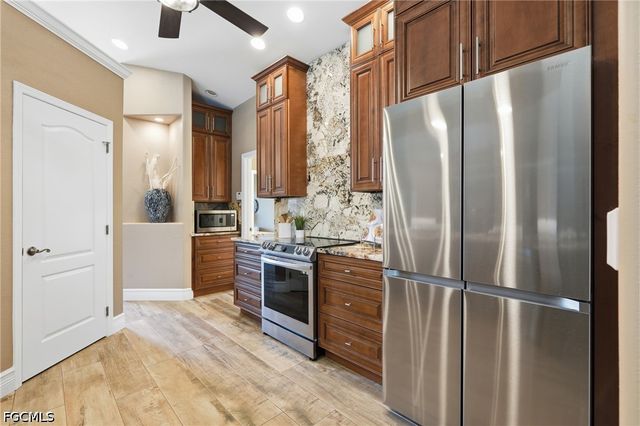 7407 Cobb RD, Bokeelia, FL 33922