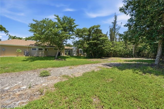 7407 Cobb RD, Bokeelia, FL 33922