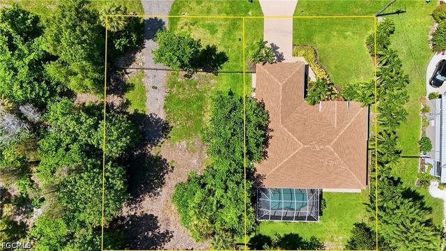 7407 Cobb RD, Bokeelia, FL 33922