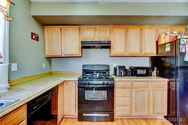 27 newell Avenue, New Brunswick, NJ 08901