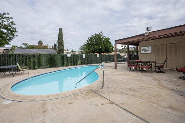 12609 Robison Blvd 106, Poway, CA 92064