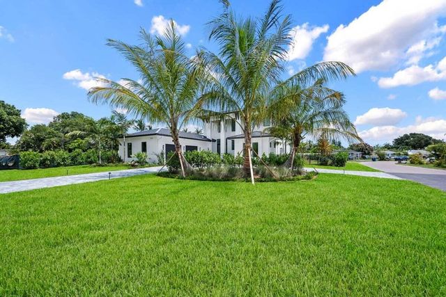 325 W Riverside Drive, Jupiter, FL 33469