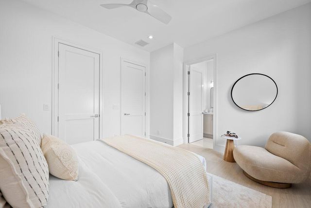 325 W Riverside Drive, Jupiter, FL 33469