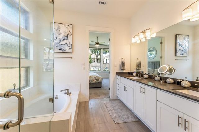 718 Whitetail DR, Round Rock, TX 78681