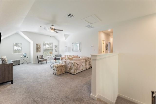 718 Whitetail DR, Round Rock, TX 78681