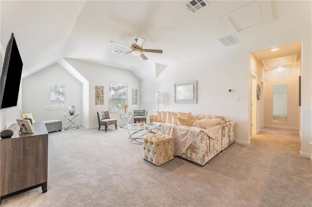 718 Whitetail DR, Round Rock, TX 78681