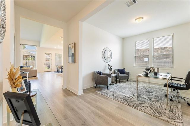 718 Whitetail DR, Round Rock, TX 78681