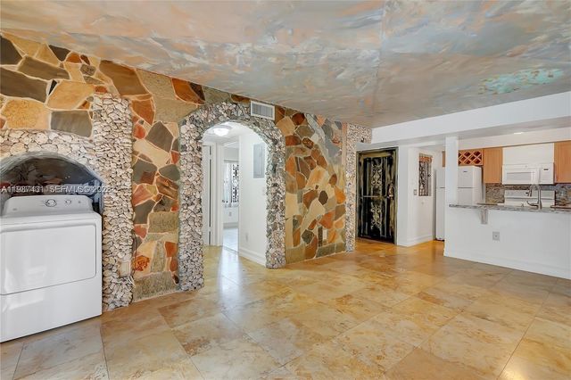 6580 W 27th Ct 58-12, Hialeah, FL 33016