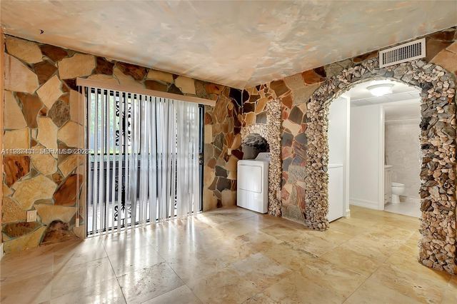 6580 W 27th Ct 58-12, Hialeah, FL 33016