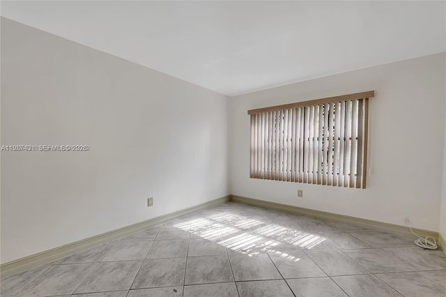 6580 W 27th Ct 58-12, Hialeah, FL 33016