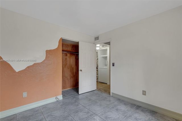 6580 W 27th Ct 58-12, Hialeah, FL 33016