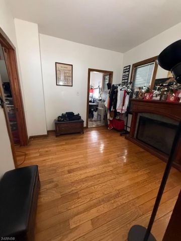 744 Trumbull St, Elizabeth City, NJ 07201