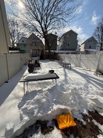 744 Trumbull St, Elizabeth City, NJ 07201