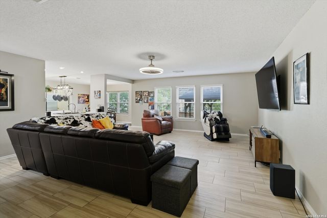 4823 CORIAN SPRINGS DR, San Antonio, TX 78247