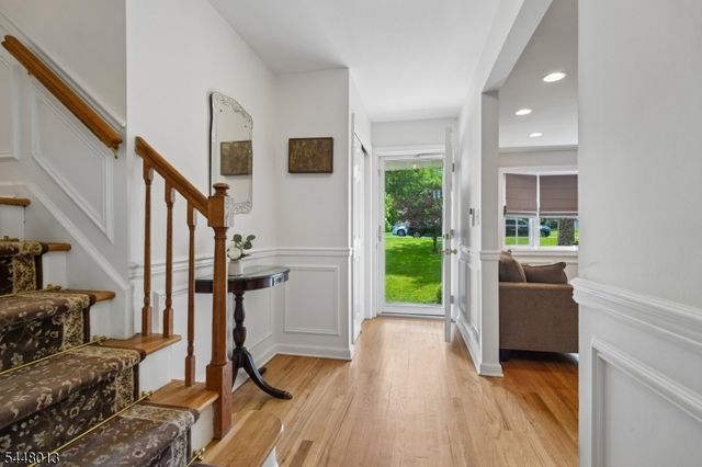 11 COLONIAL WAY, Livingston Twp., NJ 07039