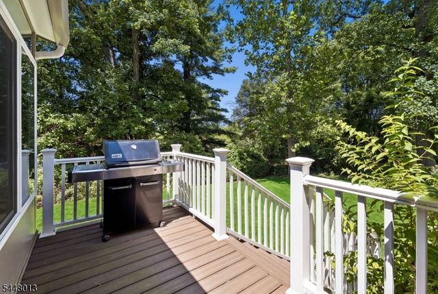 11 COLONIAL WAY, Livingston Twp., NJ 07039
