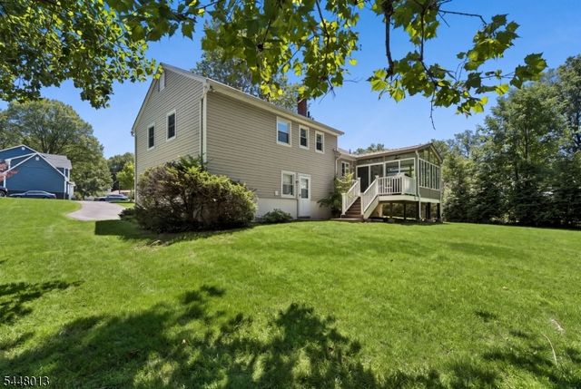 11 COLONIAL WAY, Livingston Twp., NJ 07039