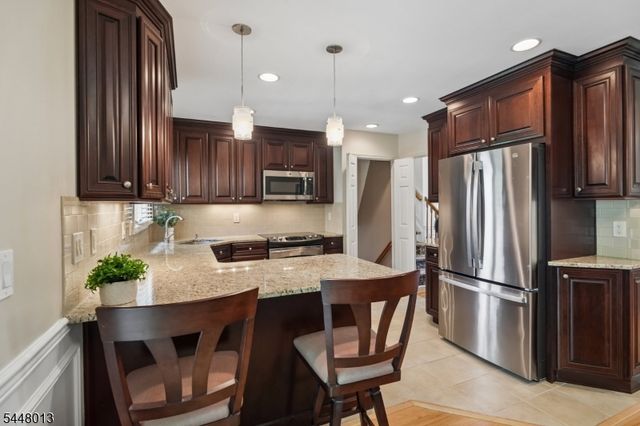 11 COLONIAL WAY, Livingston Twp., NJ 07039