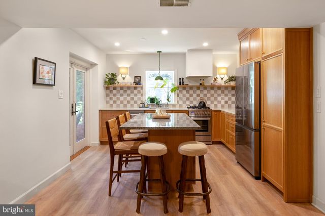 9205 PEGASUS, Potomac, MD 20854
