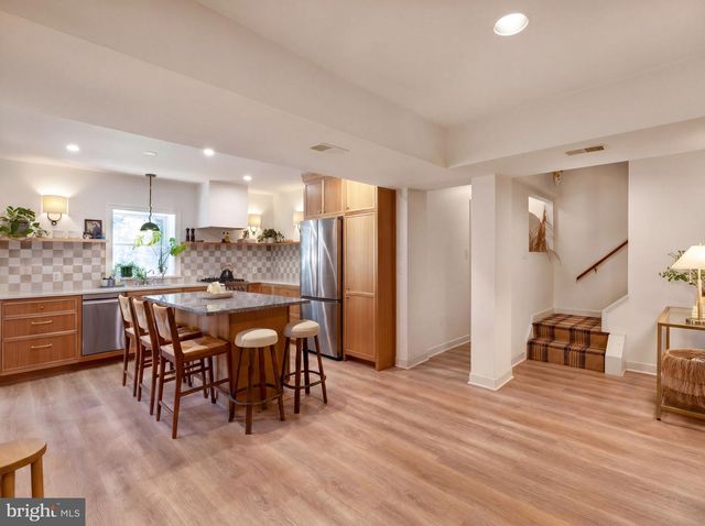 9205 PEGASUS, Potomac, MD 20854